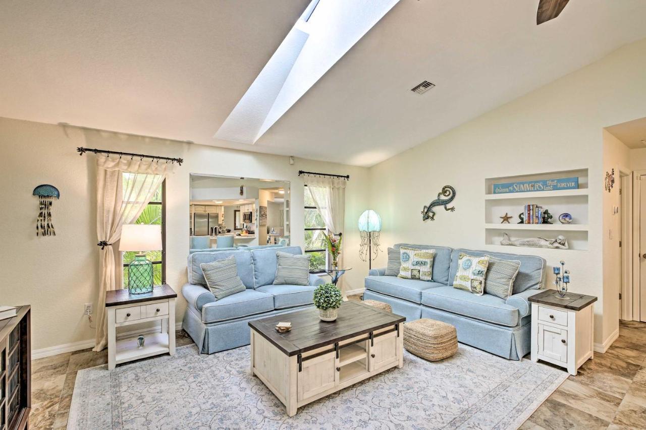 Canal Waterfront Home With Private Pool And Dock! プンタ・ゴーダ エクステリア 写真