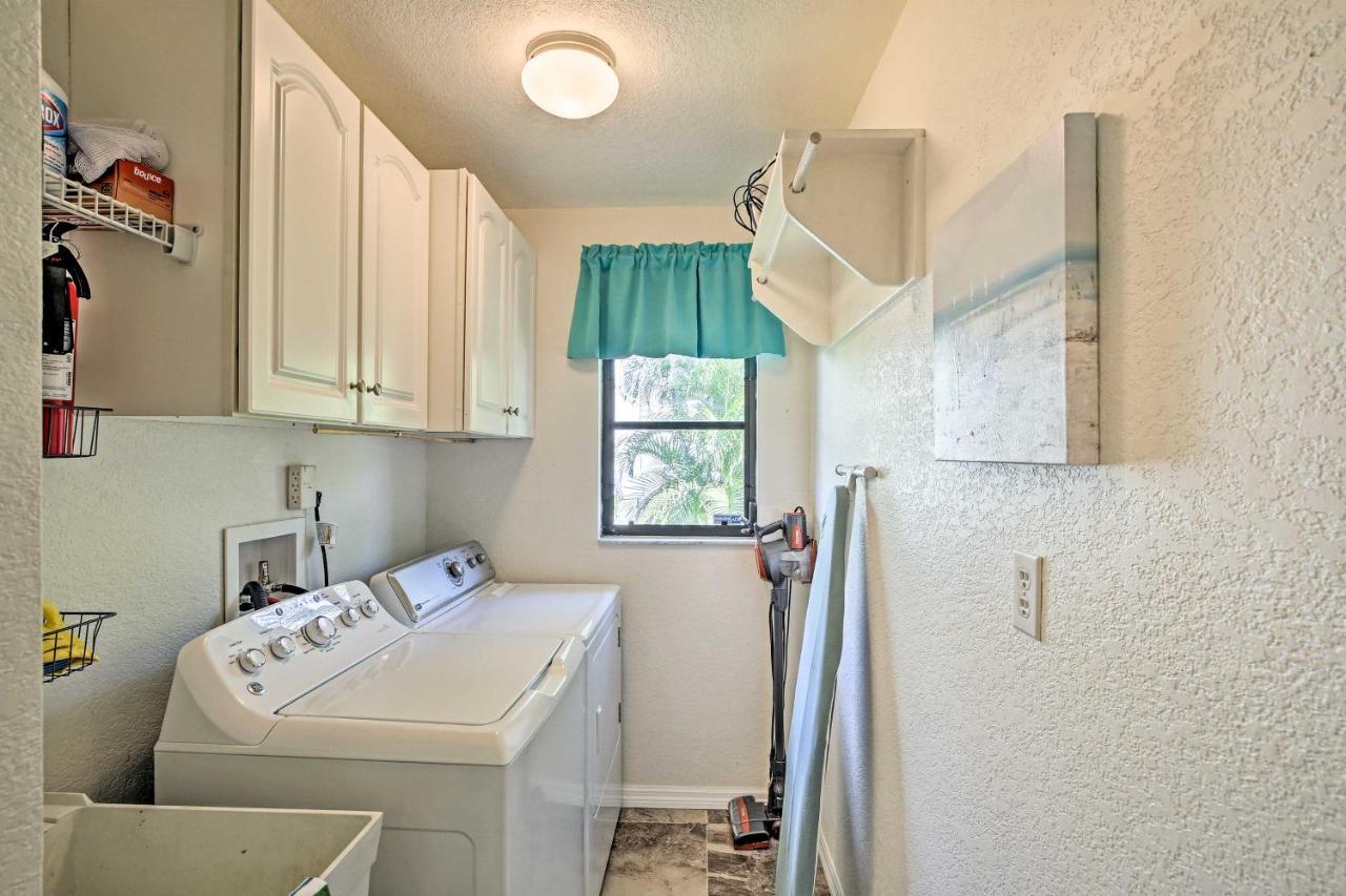 Canal Waterfront Home With Private Pool And Dock! プンタ・ゴーダ エクステリア 写真