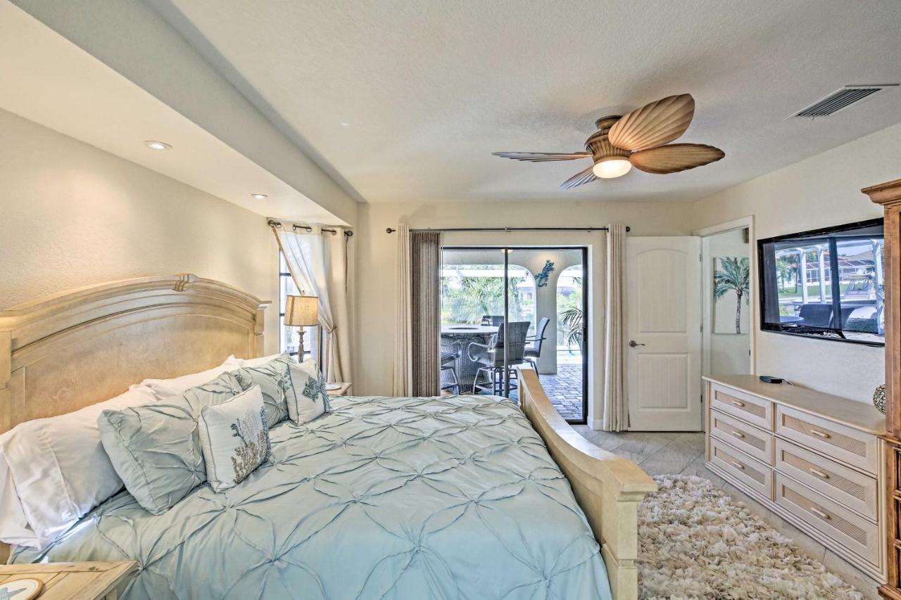 Canal Waterfront Home With Private Pool And Dock! プンタ・ゴーダ エクステリア 写真