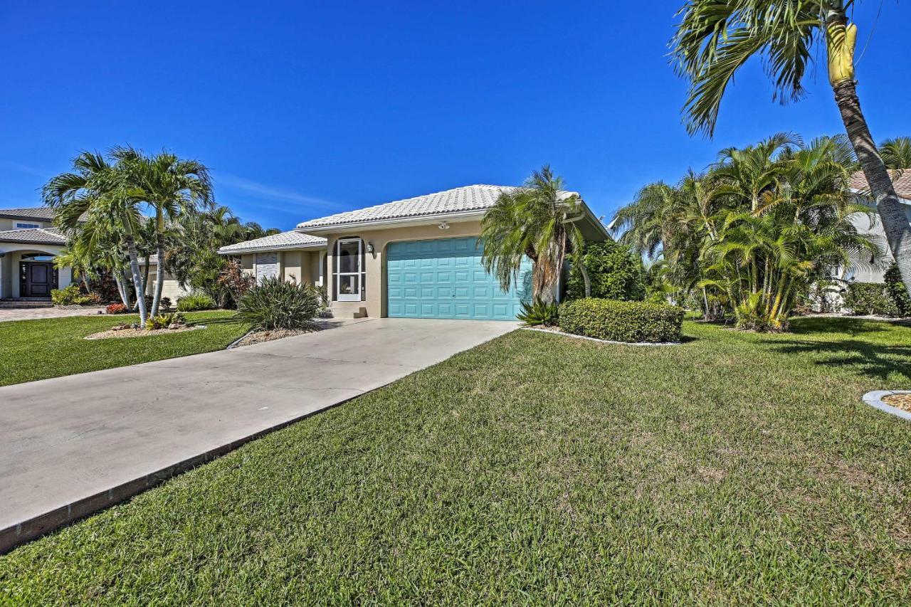 Canal Waterfront Home With Private Pool And Dock! プンタ・ゴーダ エクステリア 写真
