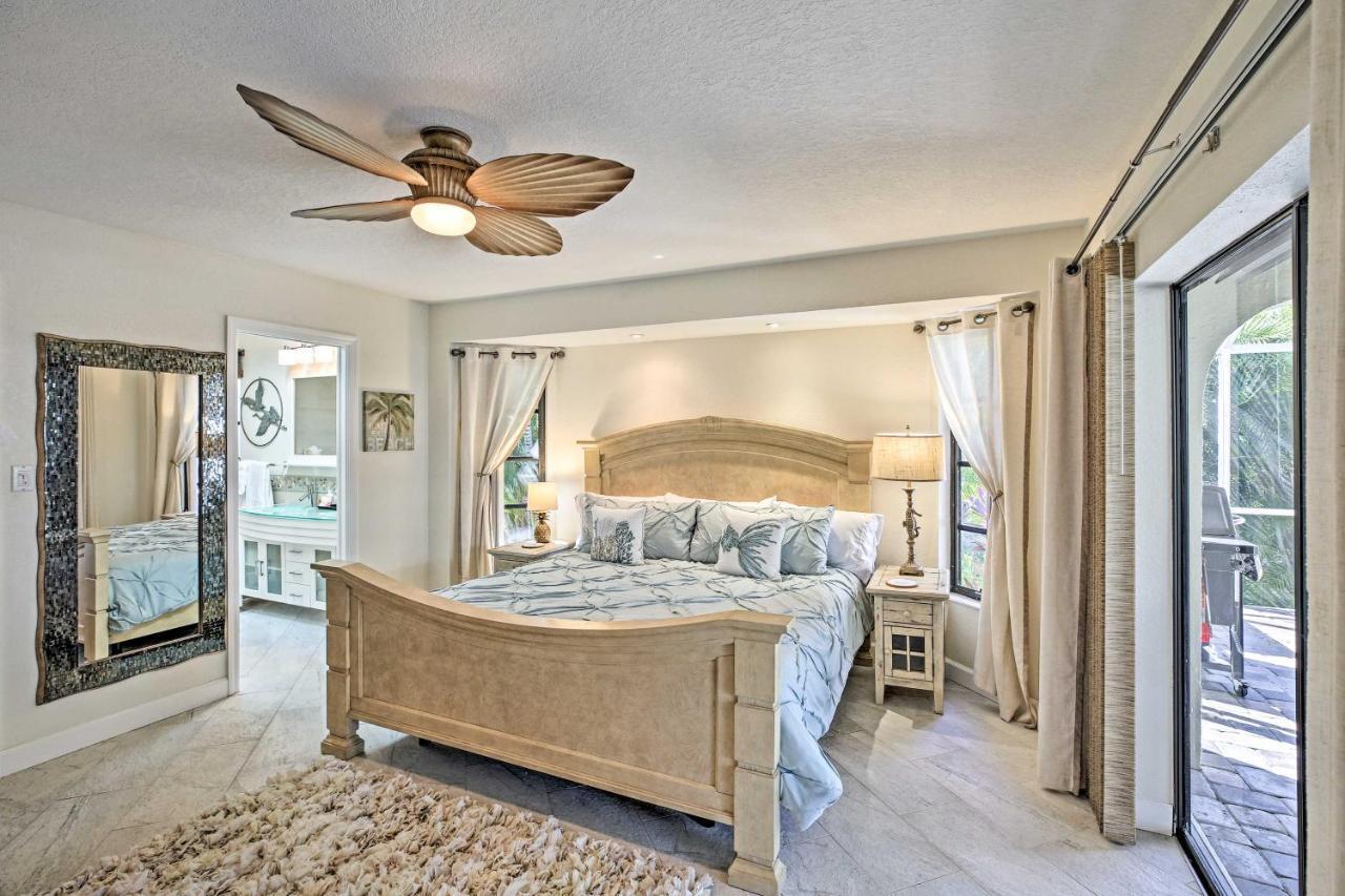 Canal Waterfront Home With Private Pool And Dock! プンタ・ゴーダ エクステリア 写真