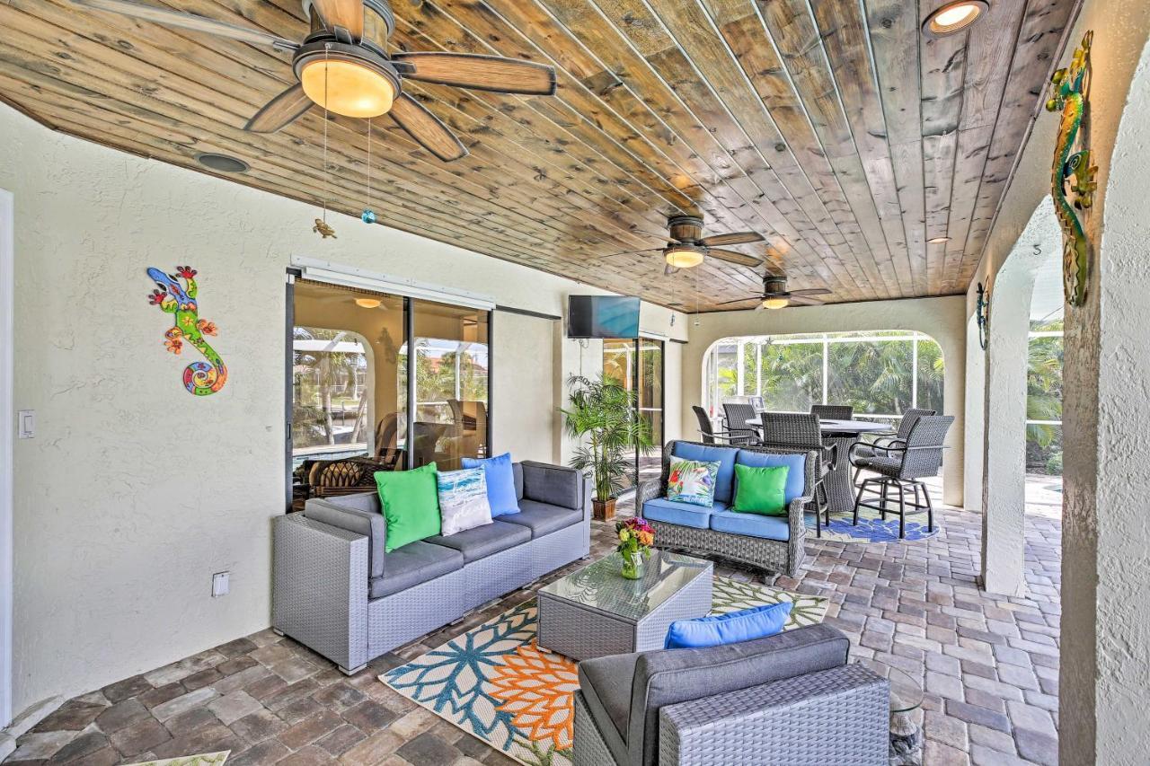 Canal Waterfront Home With Private Pool And Dock! プンタ・ゴーダ エクステリア 写真